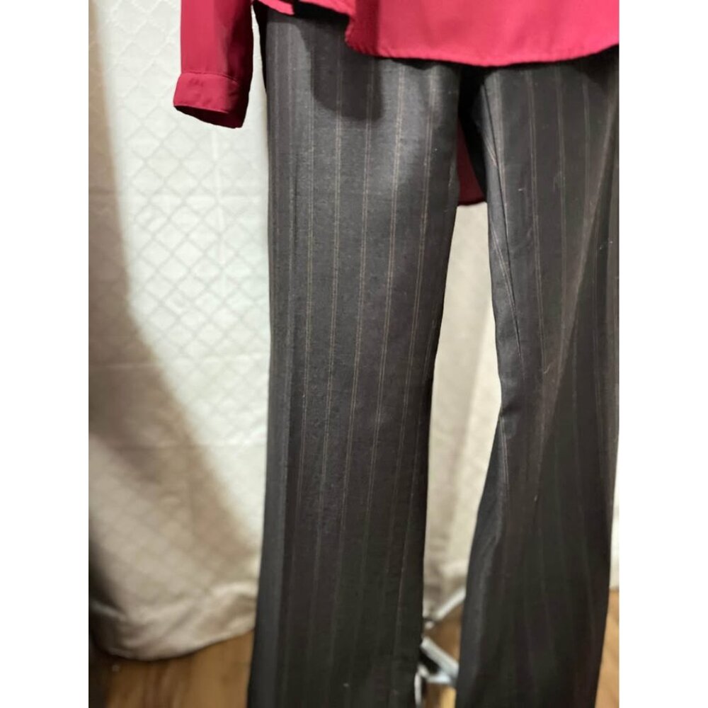 Banana Republic Stretch Pinstripe Pants – Size 8 | Timeless Tailored Elegance